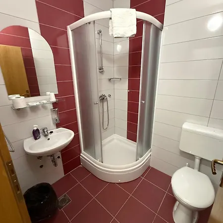 Ivankovic ホテル Međugorje